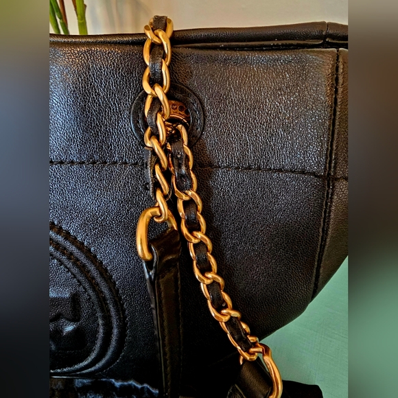 Tory Burch Flemming Tote - Picture 3 of 11